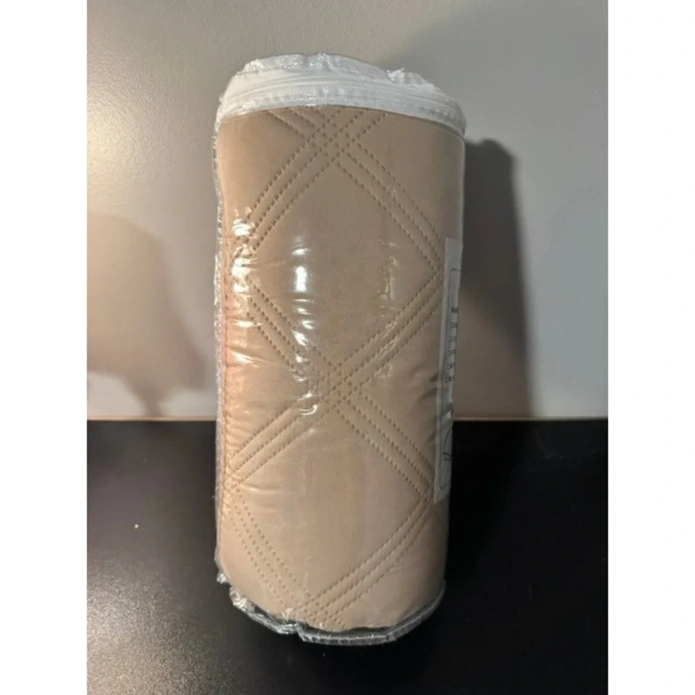 Fuguitex Pet Blanket Water Resistant Quilted Furniture Protector Tan 82x102 NEW